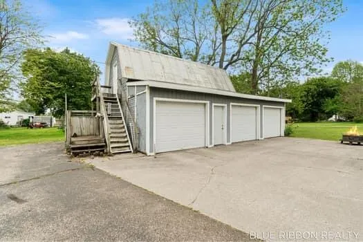 130 W Cherry Street Wayland City, MI 49348