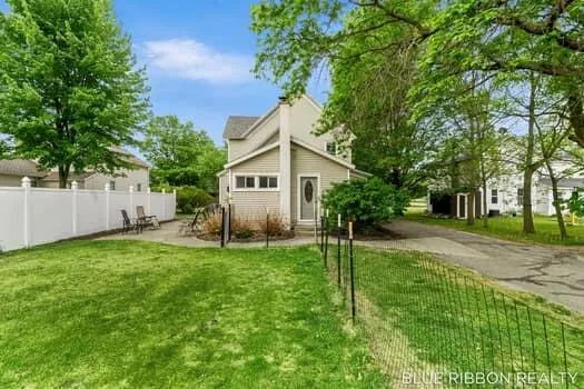 130 W Cherry Street Wayland City, MI 49348