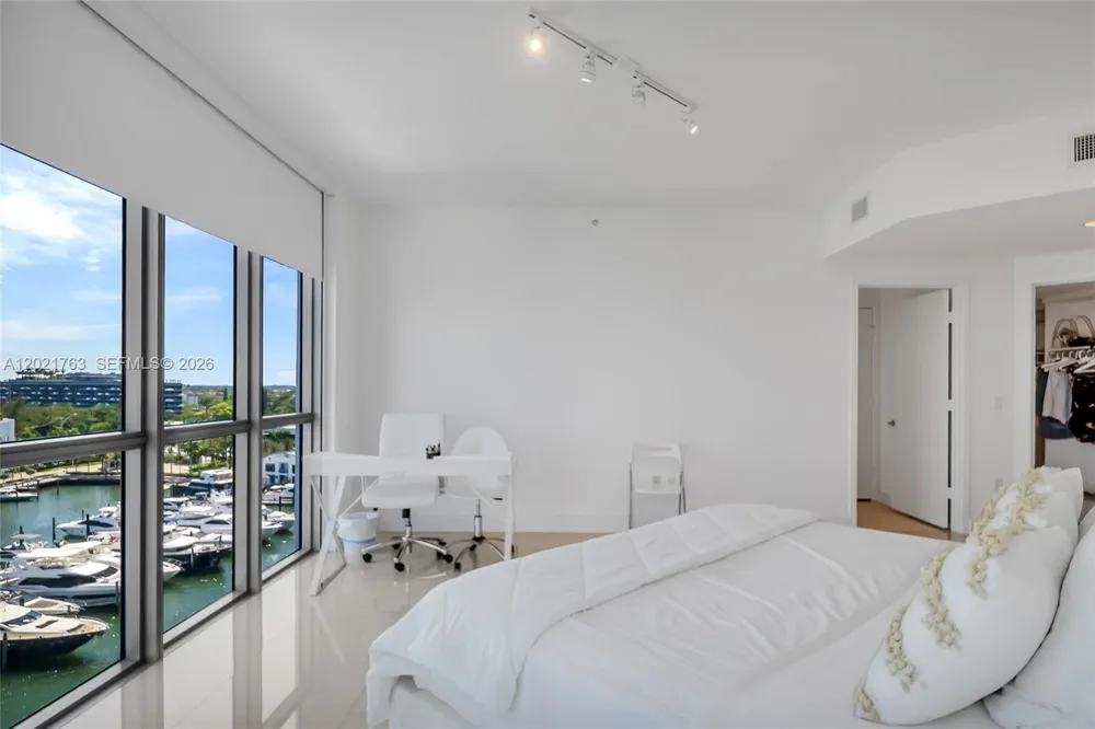 17301 Biscayne Blvd #907 North Miami Beach, FL 33160