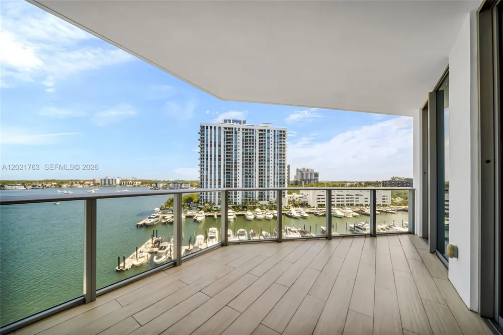 17301 Biscayne Blvd #907 North Miami Beach, FL 33160