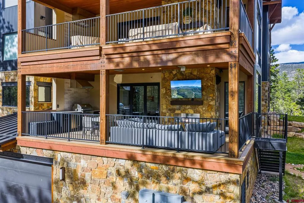 136 Outlaw Drive #1B Durango, CO 81301