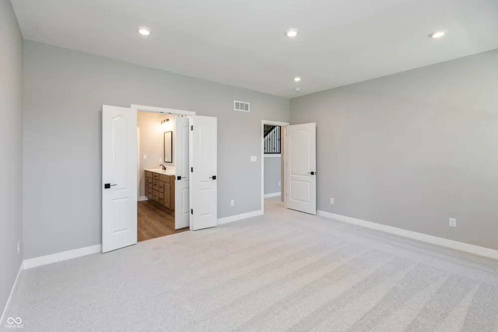 9558 Hemingway Drive Indianapolis, IN 46239