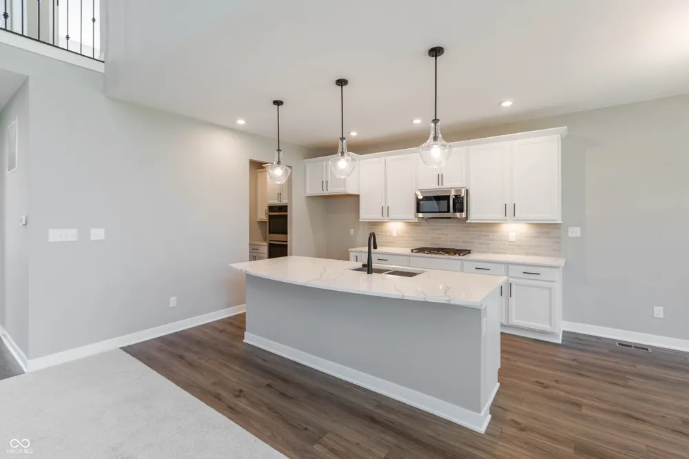 9558 Hemingway Drive Indianapolis, IN 46239