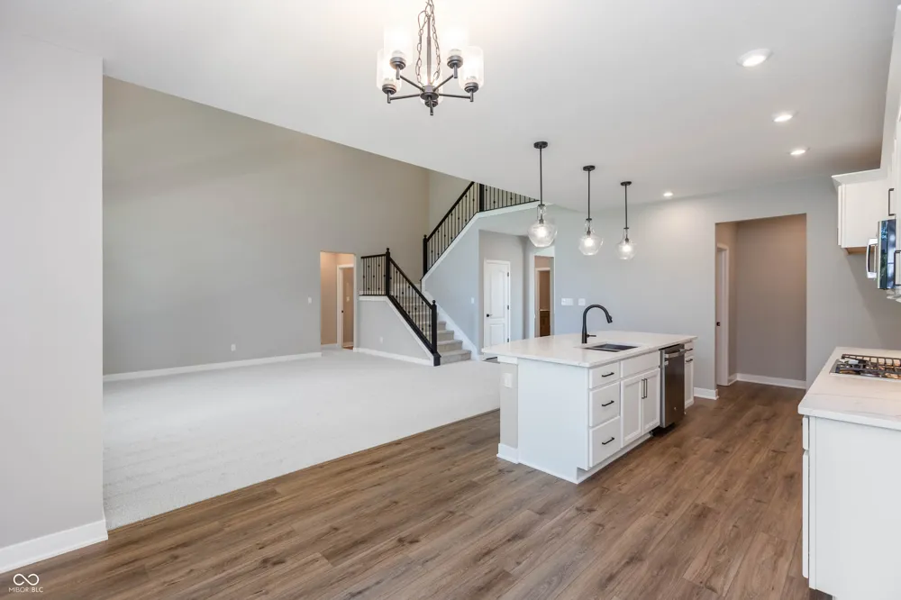 9558 Hemingway Drive Indianapolis, IN 46239
