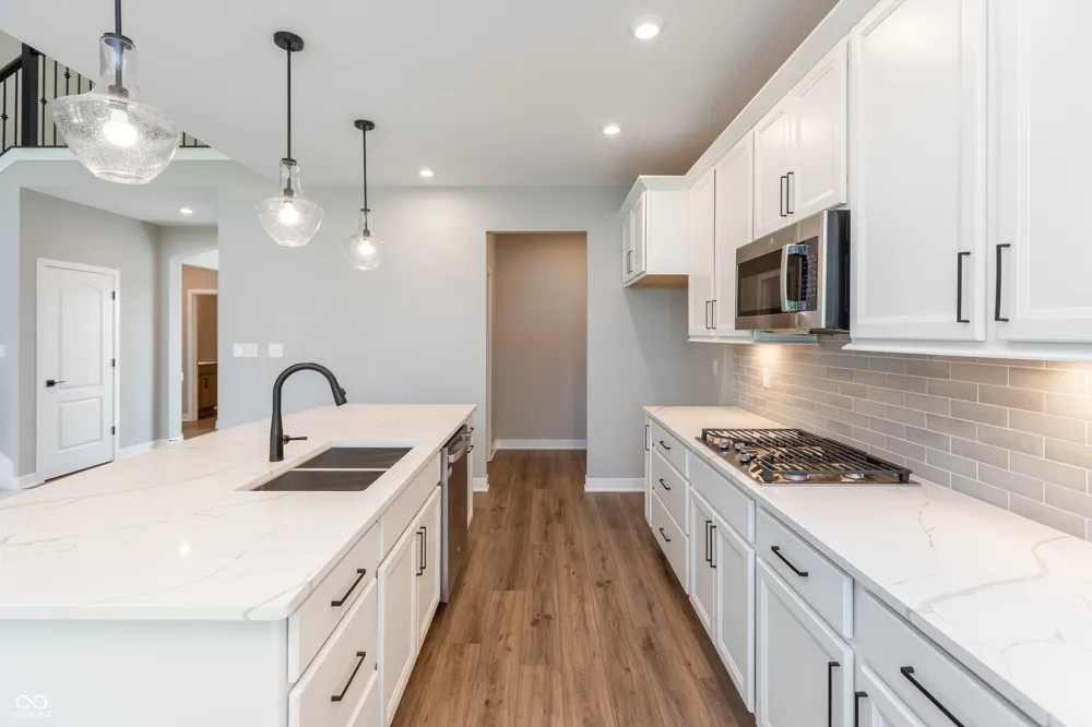 9558 Hemingway Drive Indianapolis, IN 46239