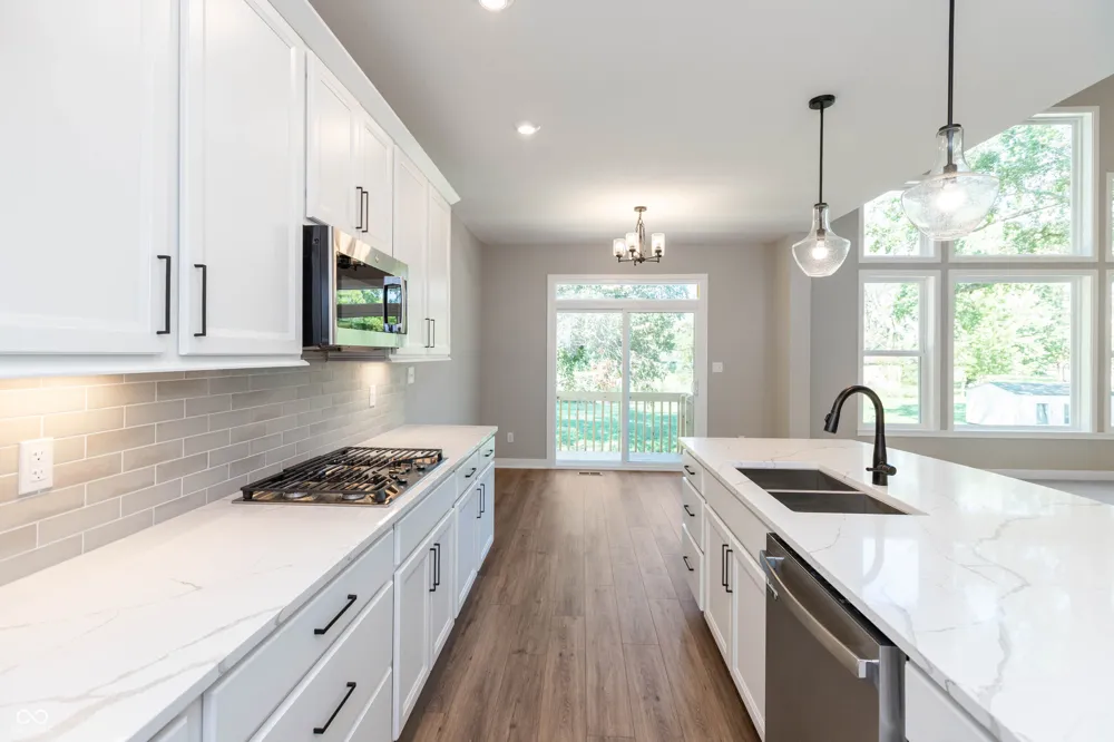 9558 Hemingway Drive Indianapolis, IN 46239