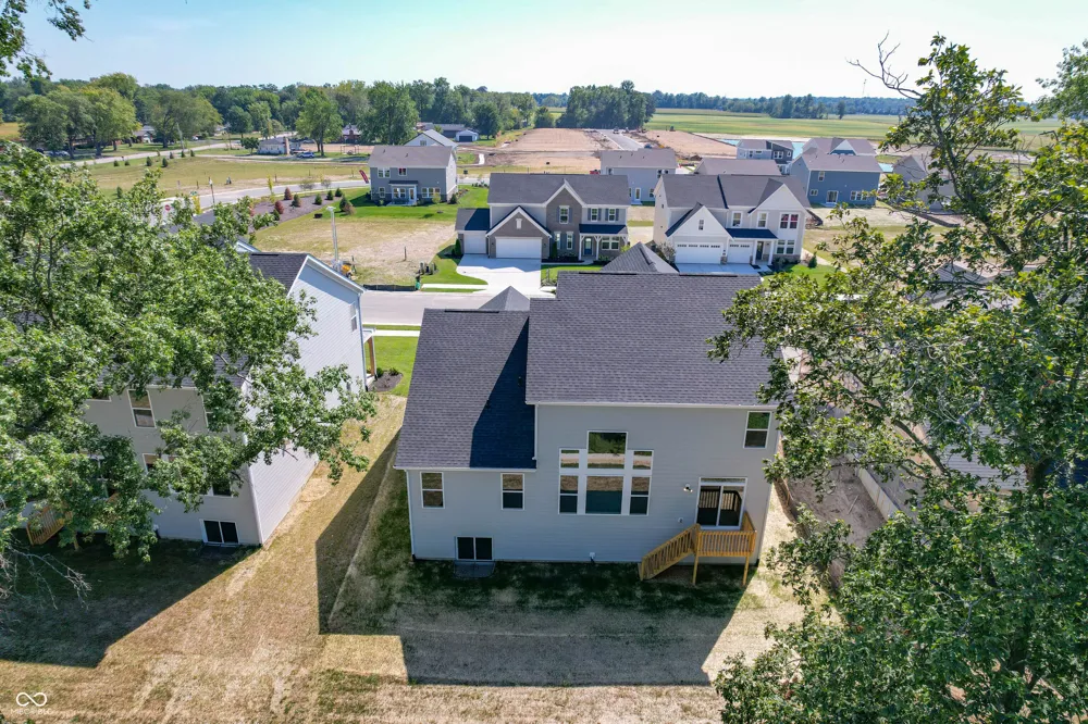 9558 Hemingway Drive Indianapolis, IN 46239