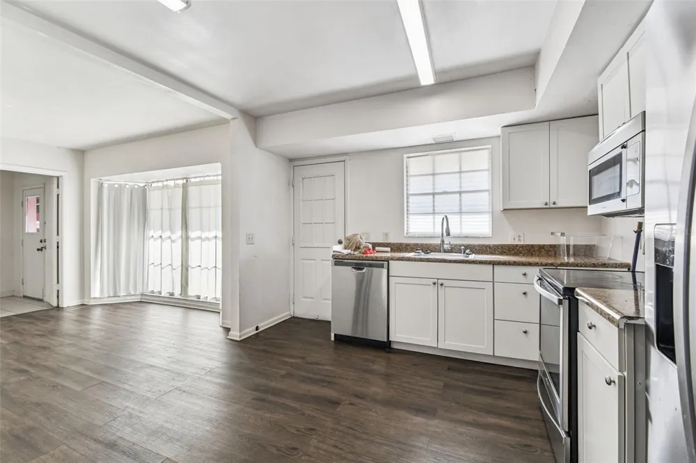 855 E BRANDON BOULEVARD Brandon, FL 33511