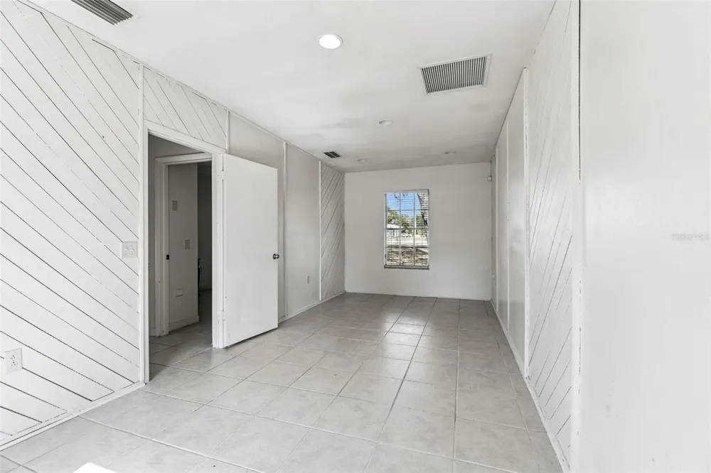 855 E BRANDON BOULEVARD Brandon, FL 33511