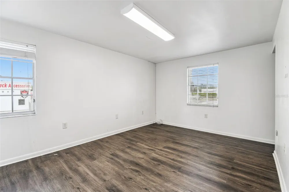 855 E BRANDON BOULEVARD Brandon, FL 33511