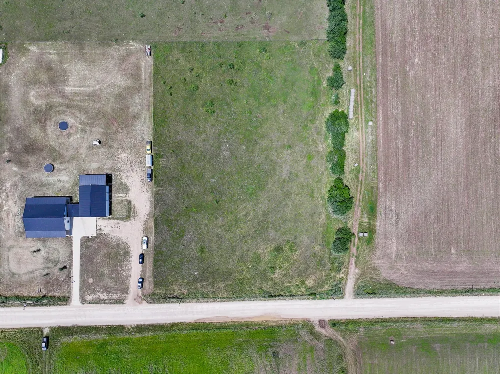 1432 Dos Hermanas Road Salado, TX 76571