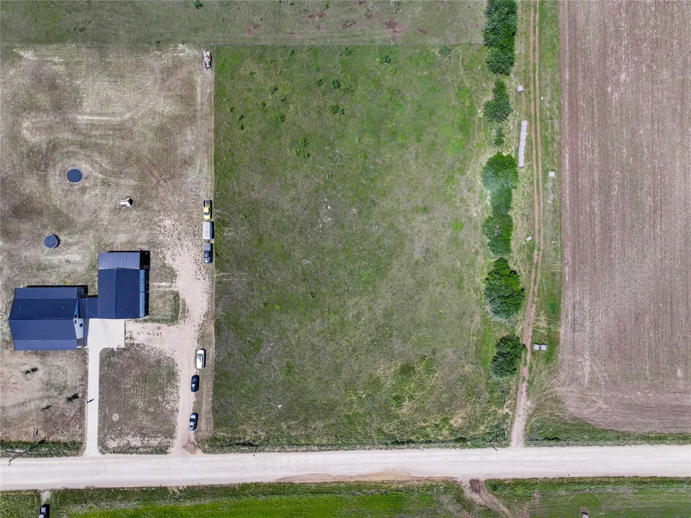 1432 Dos Hermanas Road Salado, TX 76571