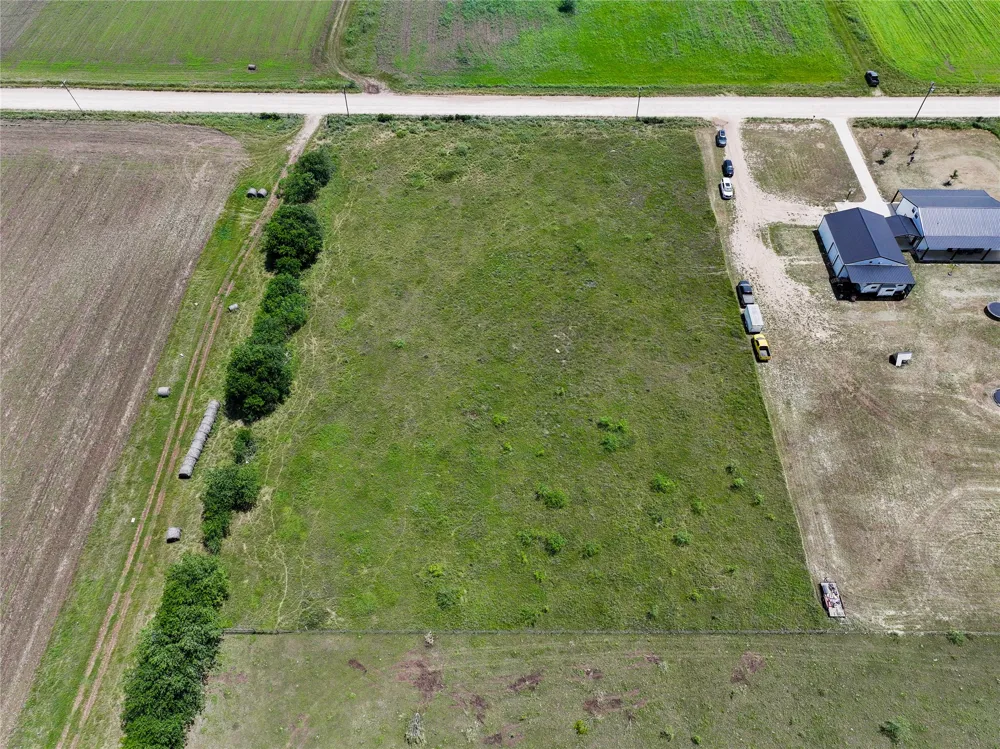 1432 Dos Hermanas Road Salado, TX 76571