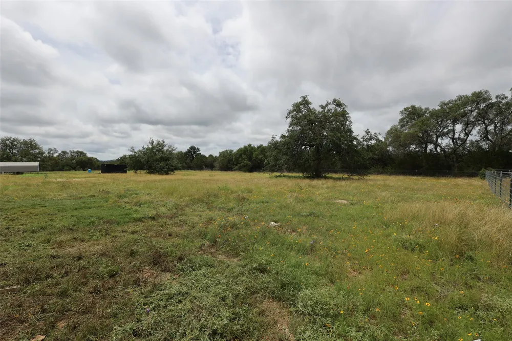 1399 Klett Ranch Road Johnson City, TX 78636