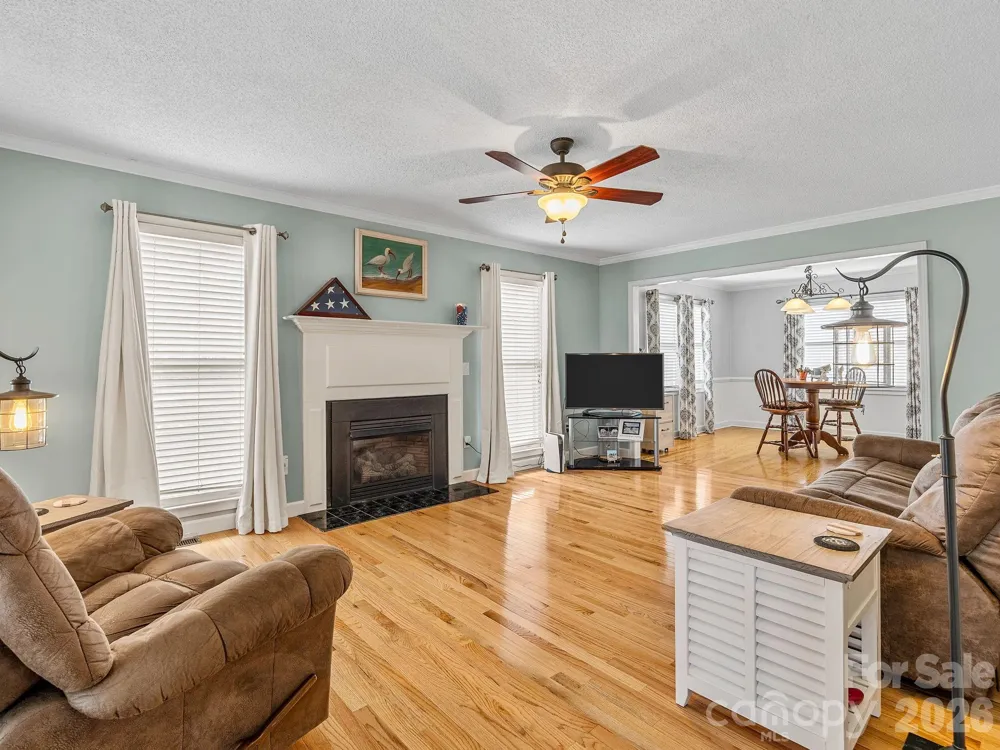 1570 Roddy Road Campobello, SC 29322