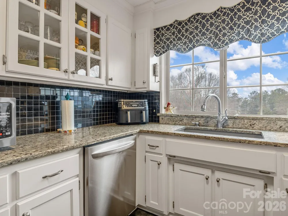 1570 Roddy Road Campobello, SC 29322