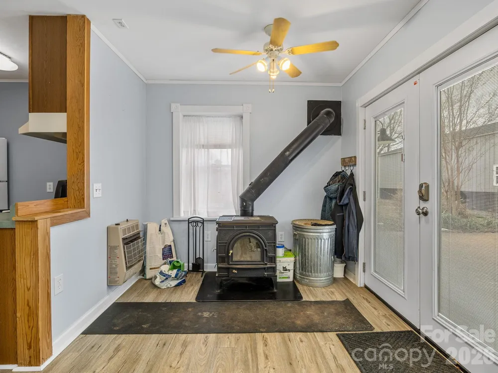 1570 Roddy Road Campobello, SC 29322