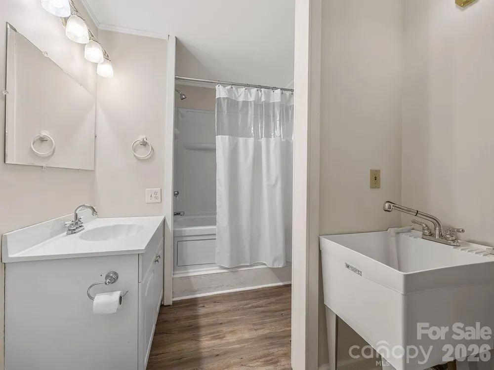 1570 Roddy Road Campobello, SC 29322
