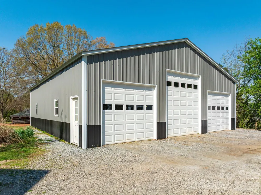 1570 Roddy Road Campobello, SC 29322