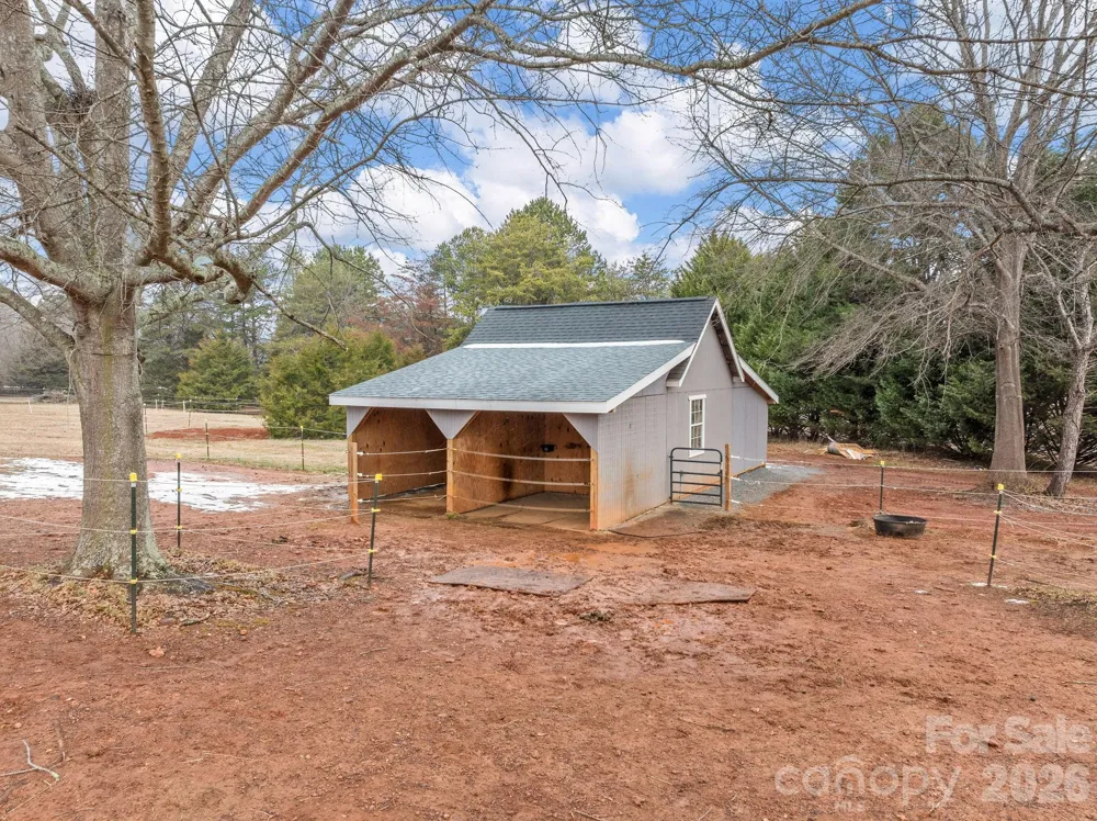 1570 Roddy Road Campobello, SC 29322