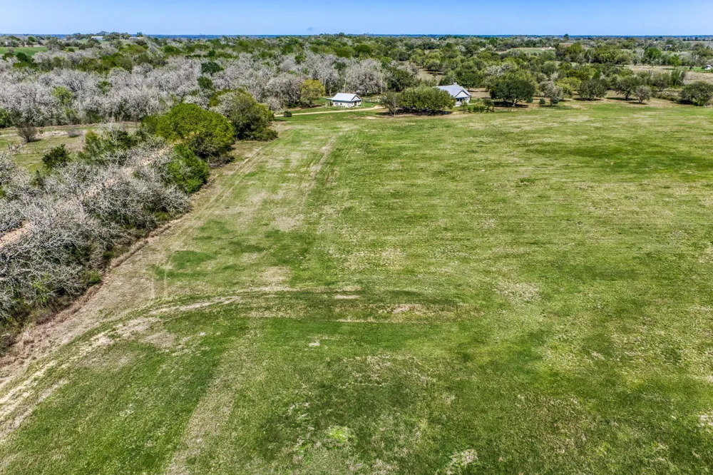 11646 Schuster Rd Round Top, TX 78954