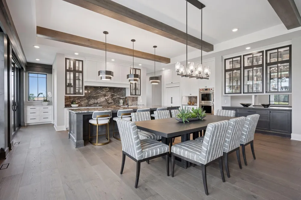 6529 Peaceful Lane Chanhassen, MN 55317
