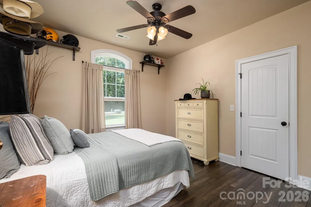 489 Evergreen Road Lake Wylie, SC 29710