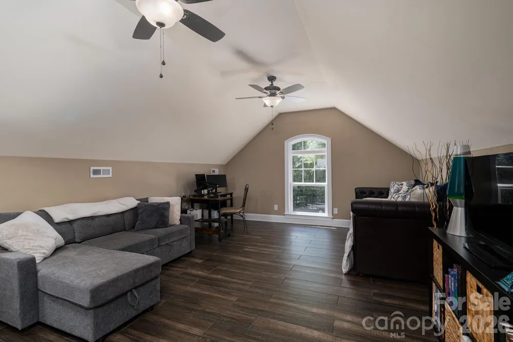 489 Evergreen Road Lake Wylie, SC 29710