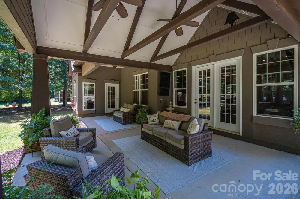 489 Evergreen Road Lake Wylie, SC 29710