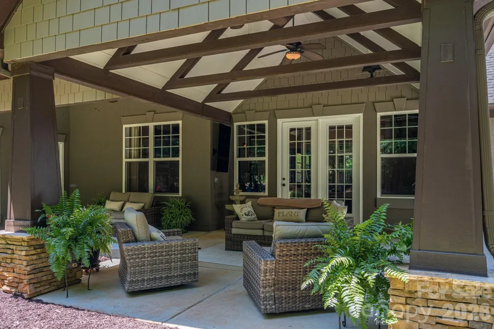 489 Evergreen Road Lake Wylie, SC 29710