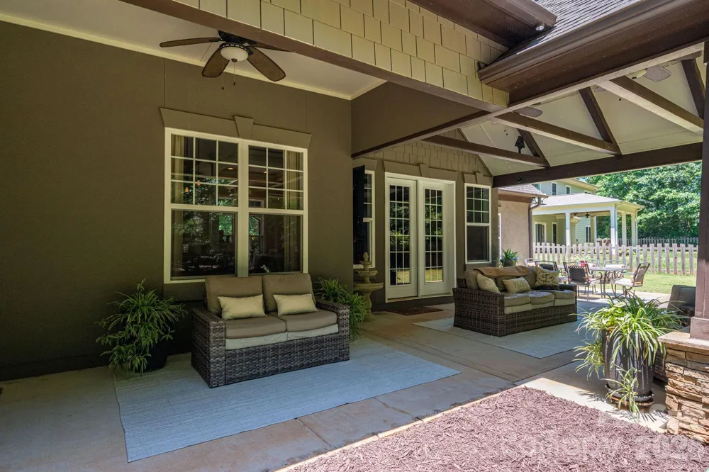 489 Evergreen Road Lake Wylie, SC 29710