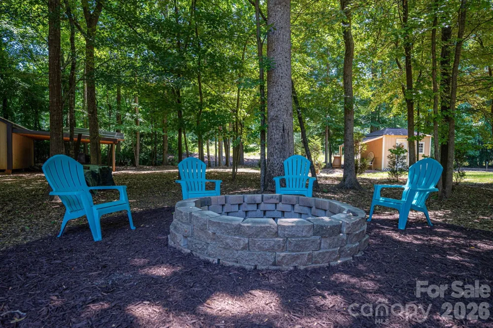 489 Evergreen Road Lake Wylie, SC 29710