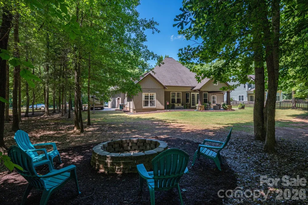 489 Evergreen Road Lake Wylie, SC 29710
