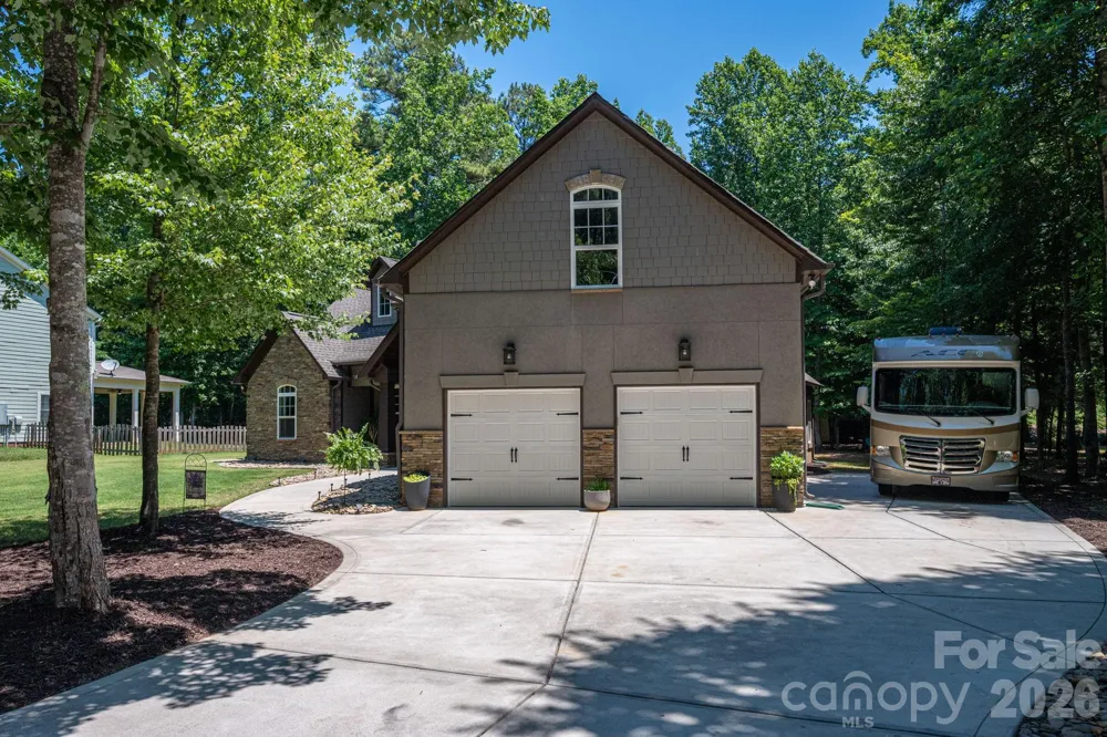 489 Evergreen Road Lake Wylie, SC 29710