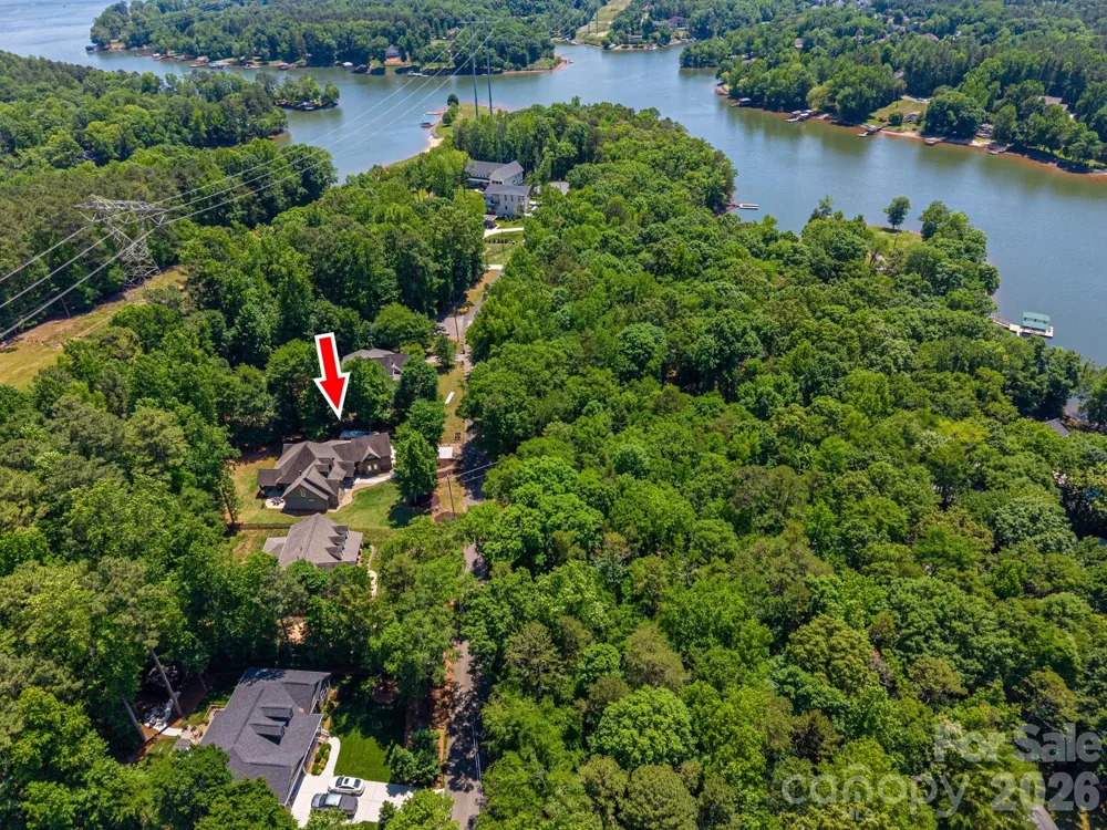 489 Evergreen Road Lake Wylie, SC 29710