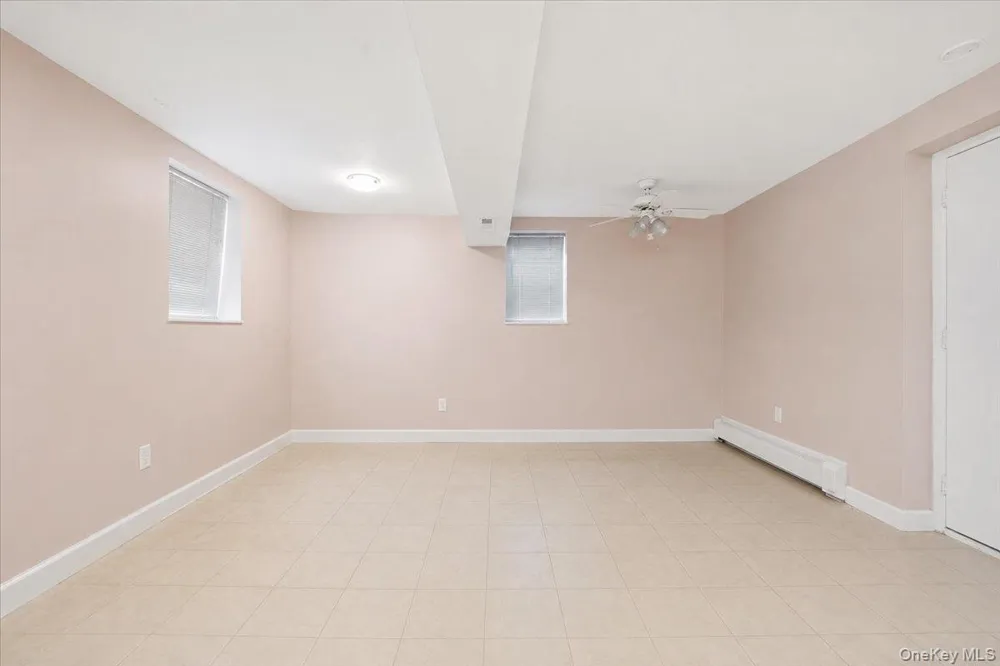 15 Oakhurst Street South Huntington, NY 11746