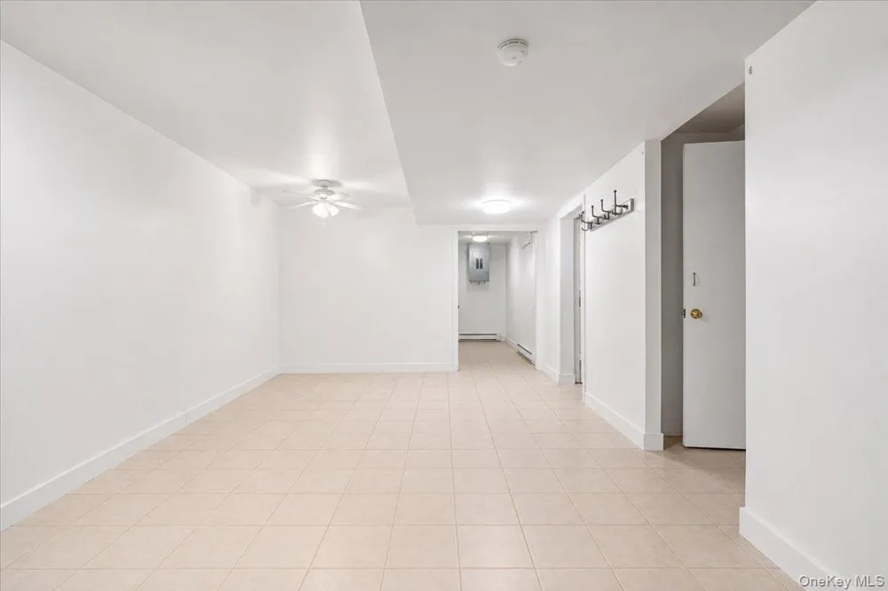 15 Oakhurst Street South Huntington, NY 11746