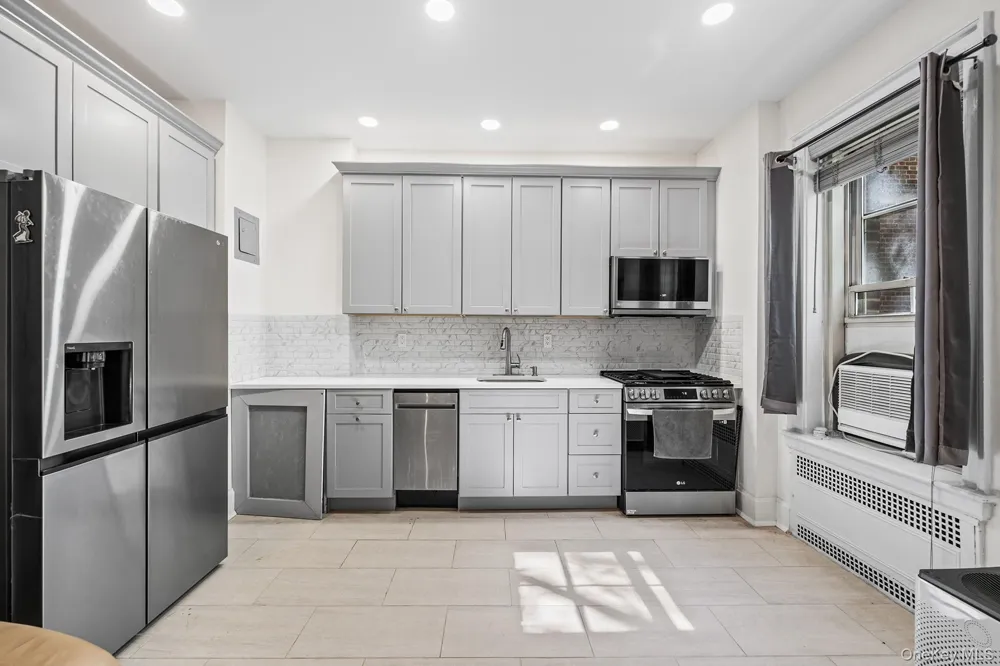 68-10 108th Street #1D Forest Hills, NY 11375