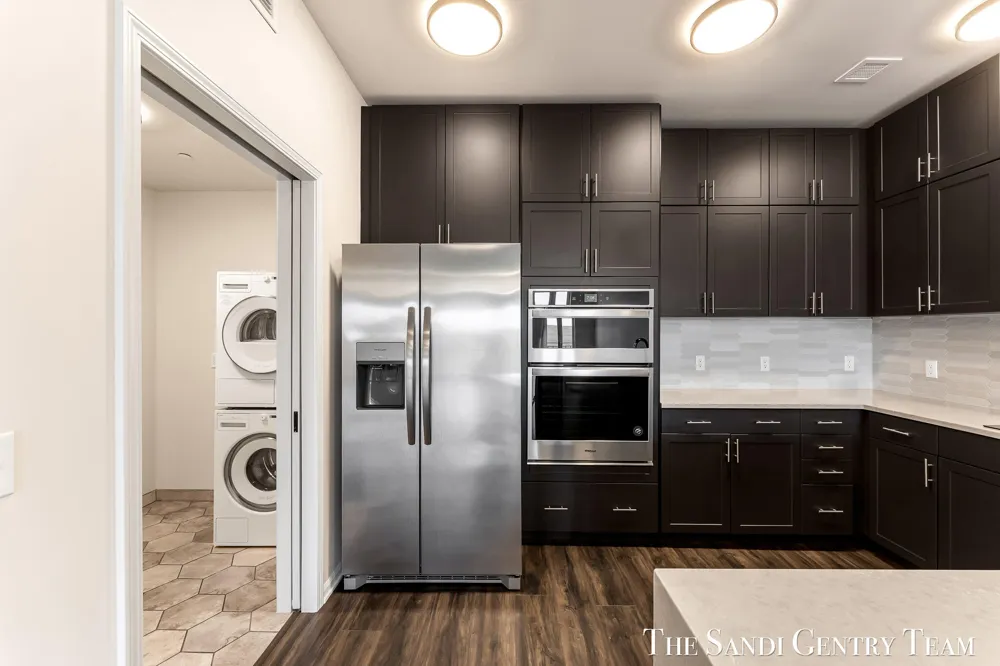 110 W Savidge Street #203 Spring Lake, MI 49456