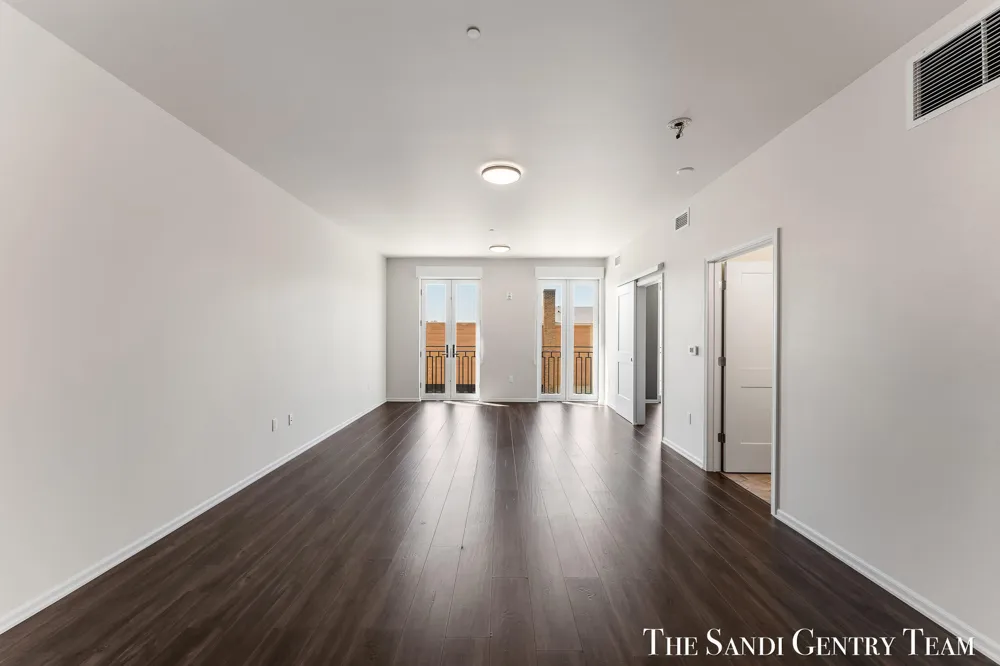 110 W Savidge Street #203 Spring Lake, MI 49456