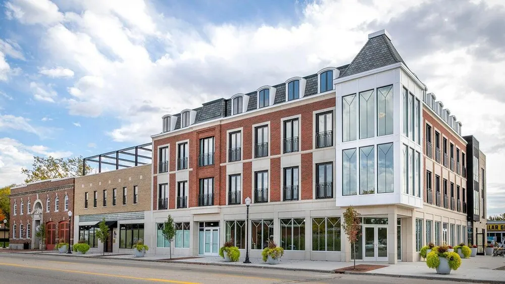 110 W Savidge Street #203 Spring Lake, MI 49456