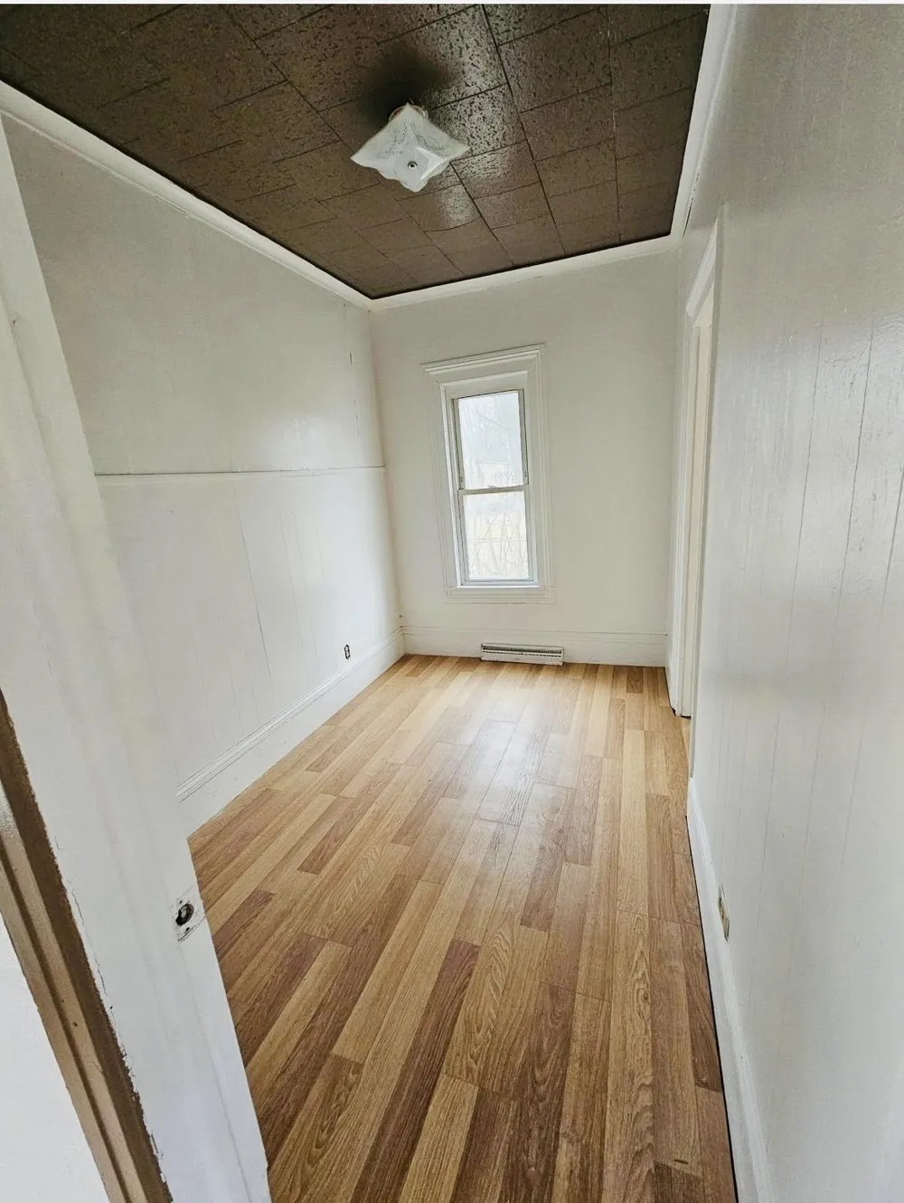 402 Oak Street Saginaw City, MI 48604