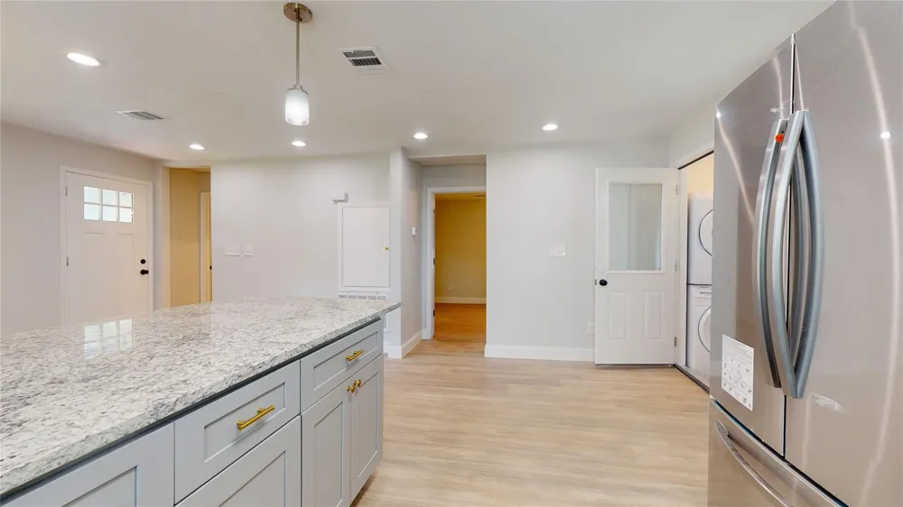 227 Kansas Street Bacliff, TX 77518