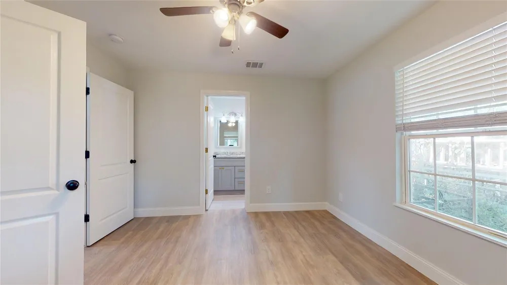 227 Kansas Street Bacliff, TX 77518