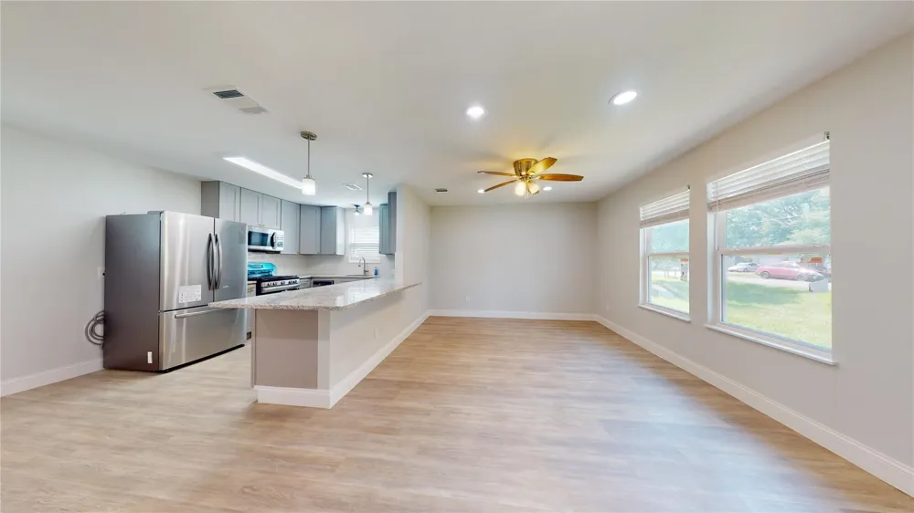 227 Kansas Street Bacliff, TX 77518