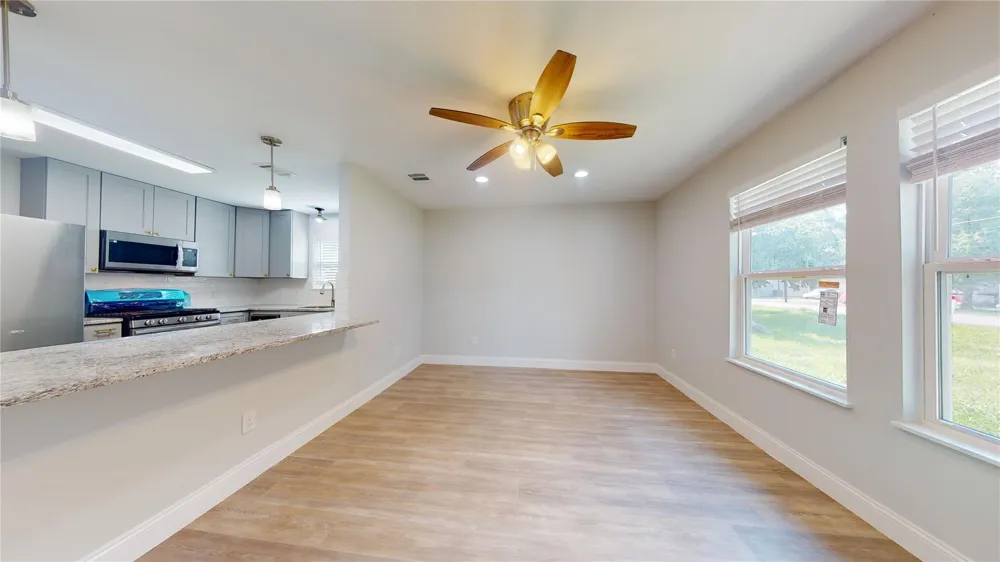 227 Kansas Street Bacliff, TX 77518