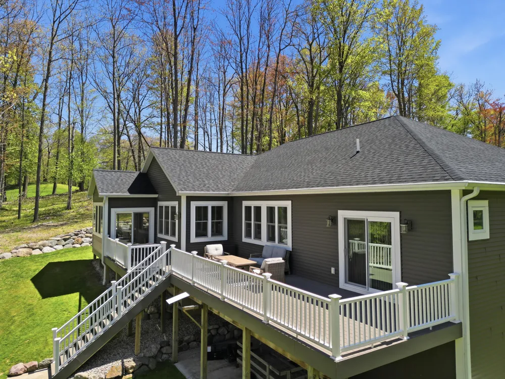 9654 Aberdeen Court Canadian Lakes, MI 49346