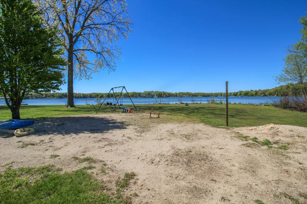 57436 Gearharts Landing Road Three Rivers, MI 49093