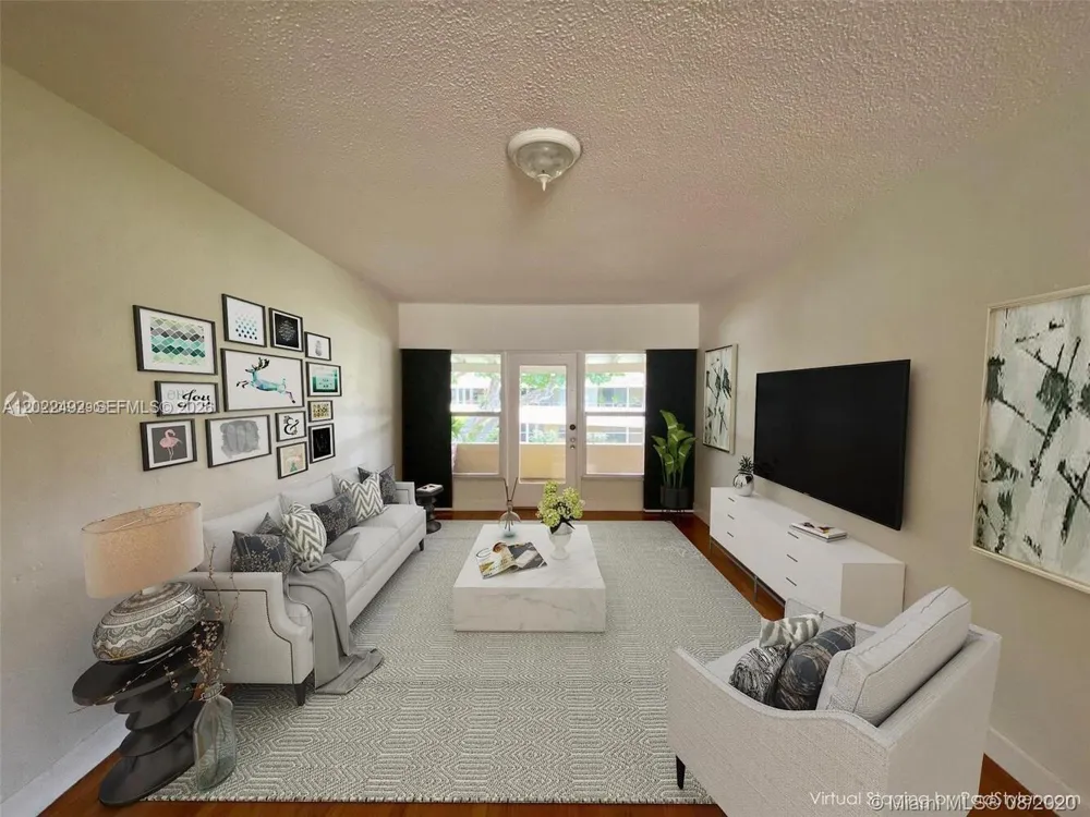 30 Park Dr #16 Bal Harbour, FL 33154