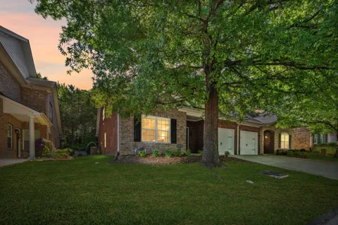 905 Catlow Ct